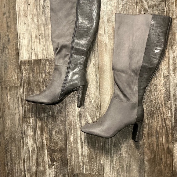 Journee Collection Wide Calf Women’s Boots Size 8.5 - Picture 11 of 12